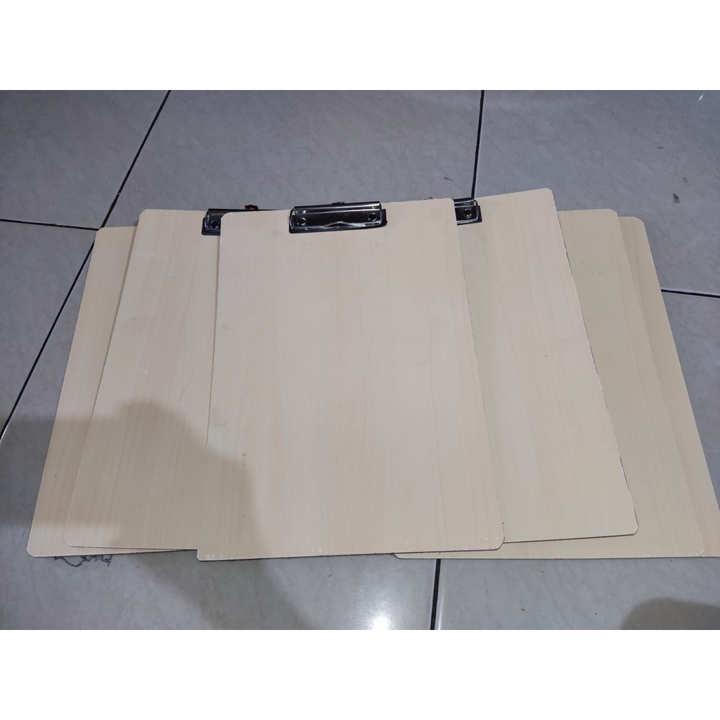 

Papan Alas / Clipboard Hanaro F4 (Pcs)