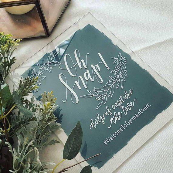 

Custom akriik Gift Box sempro,wisuda,ultah,anniv / Line art dan Lattering