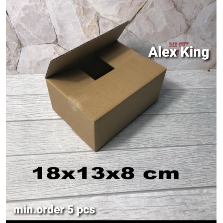 

Kardus / box / uk. 18 x 13 x 8 cm / karton packing polos baru ST