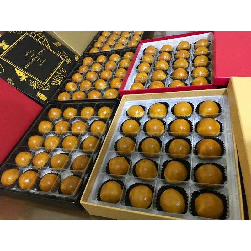 

Nastar Gift Box - Nastar Wijsman Premium - Kue Nastar Lumer