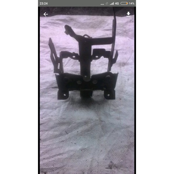 breket tameng pegangan dasih dudukan aki vario 110 lama old