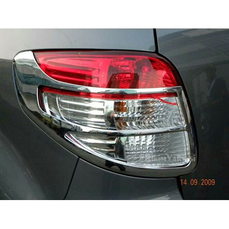 Garnish Lampu Belakang SX4