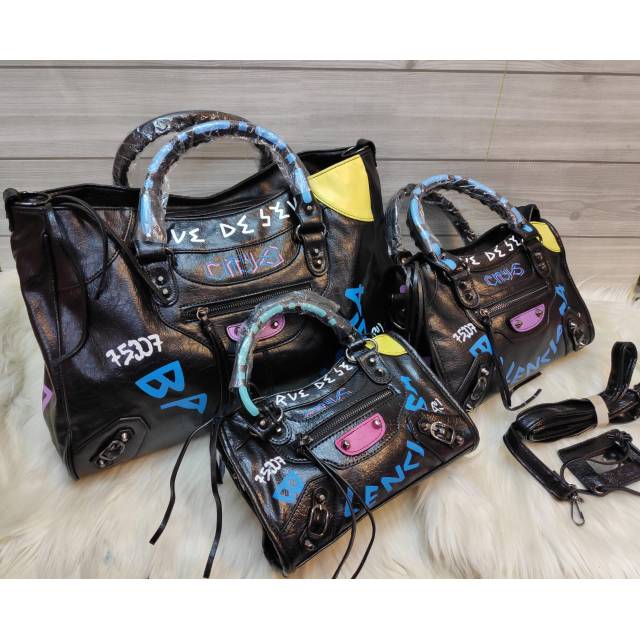 

Balenciaga grafiti series