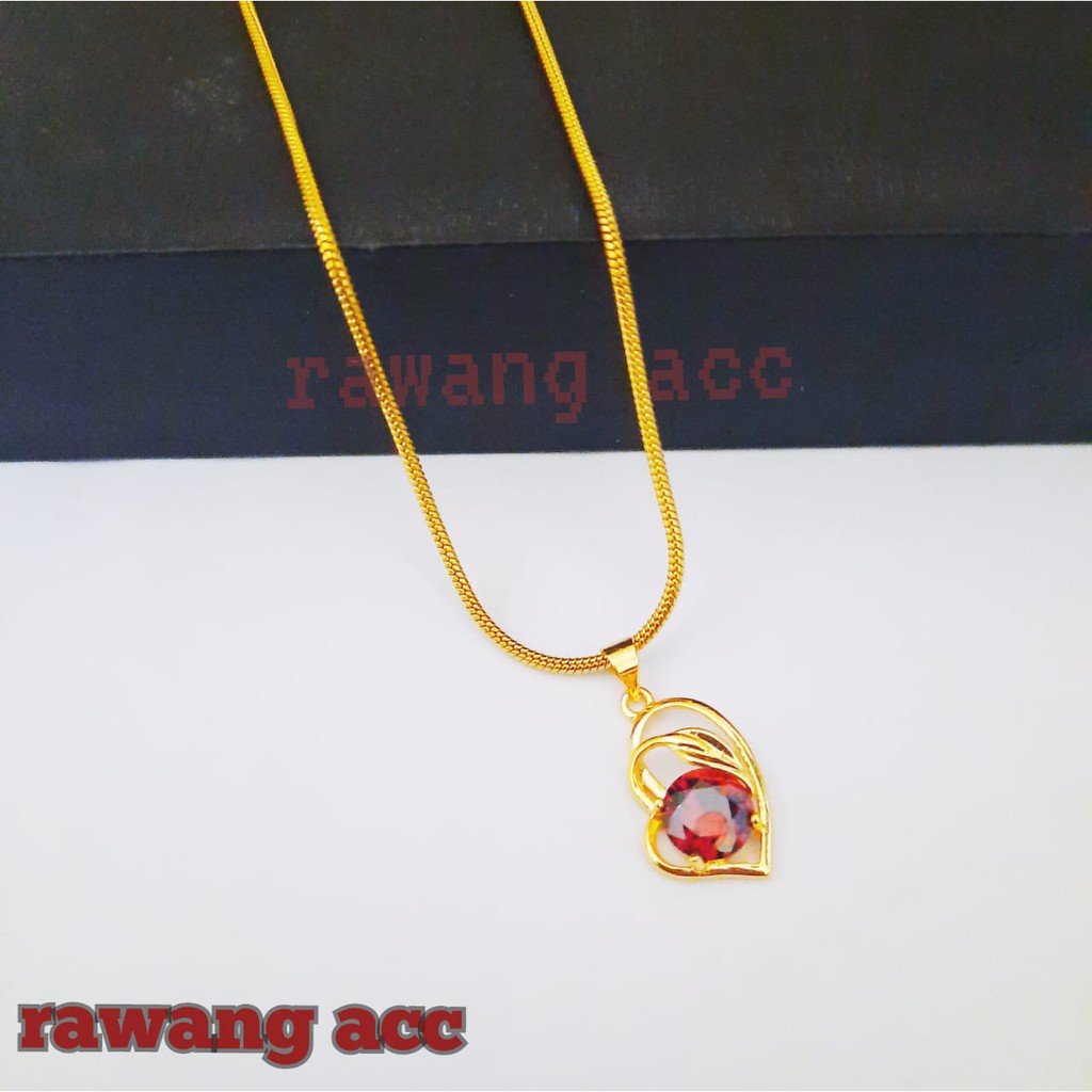 kalung titanium gold bulat plus liontin love permata merah