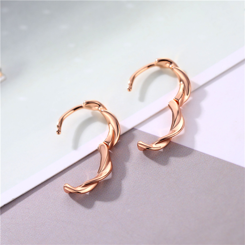 Women  Vintage Metal  Twisted   Hoop Earrings / Girls Statement Drop Earrings / Ladies Elegant Sliver Rose Gold Earrings