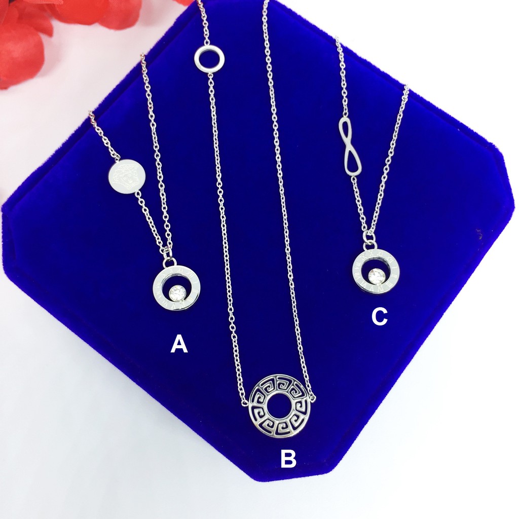 Kalung Titanium Fashion Bentuk Bulat Romawi Silver - BN291