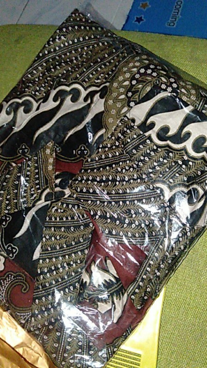 Kemeja Batik Pria Slimfit Kerja Modern