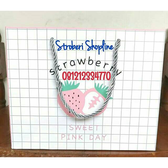 

Paper Bag Strawberry Uk. 25x20x10cm