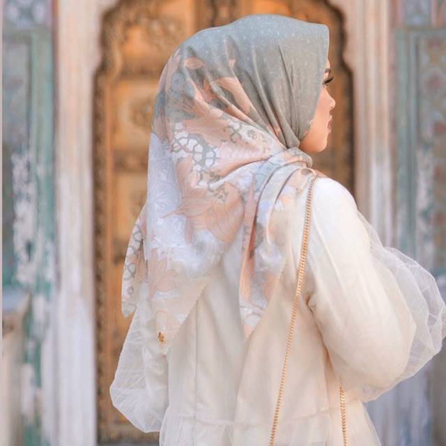 Buttonscarves Maharani Lime