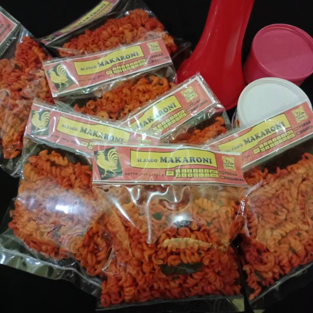 

Makaroni pedas spiral bantat 100 gr hot spicy fusilli goreng keripik cabe lombok dower snack kriuk