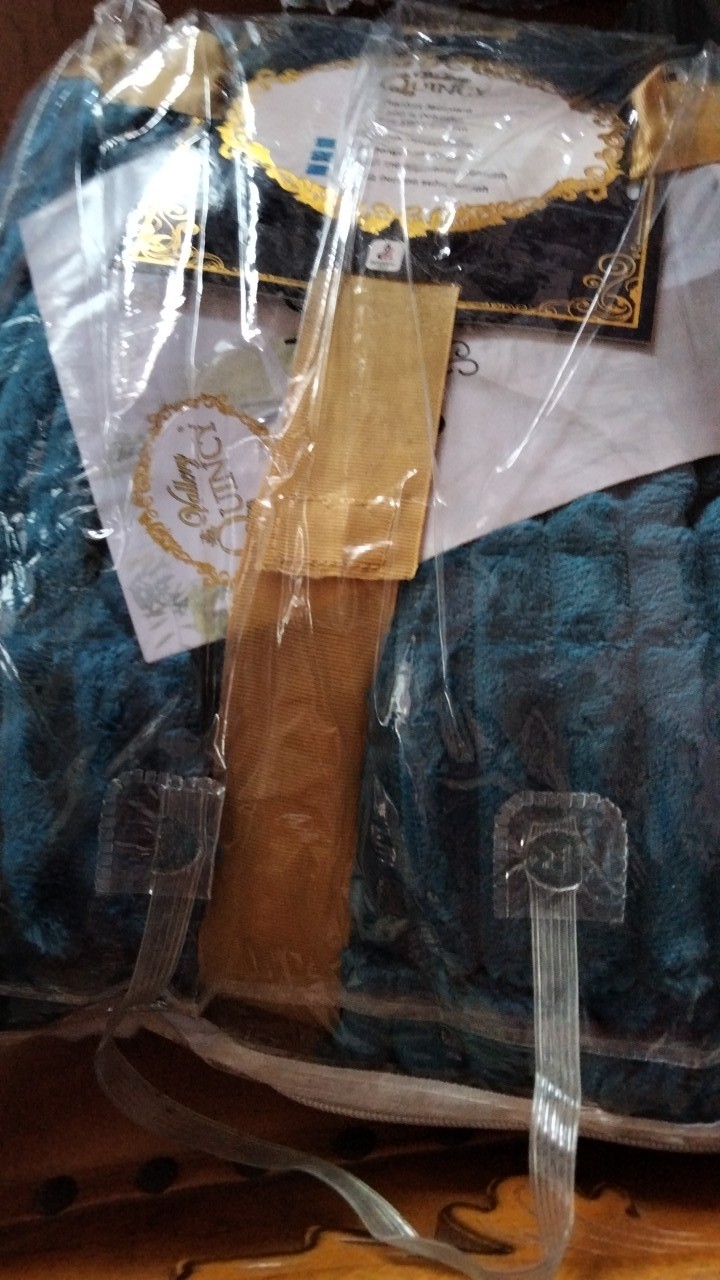 Selimbut Luxury Vallery Quincy Polos Super Lembut 160x200cm Termurah