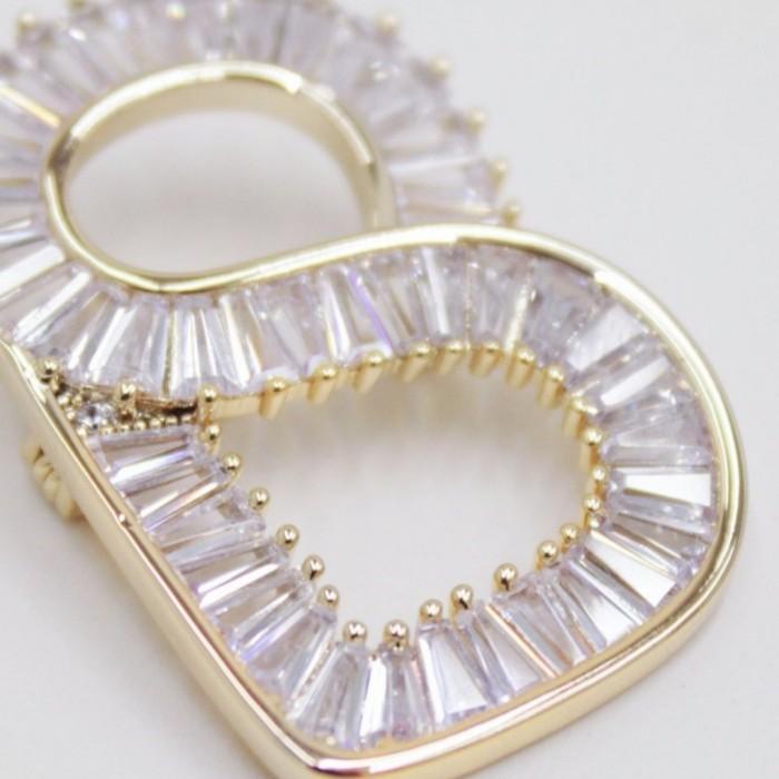 Bros | Buttonscarves Lavish Signature Brooch In Gold - Original Bros Kualitas Terbaik