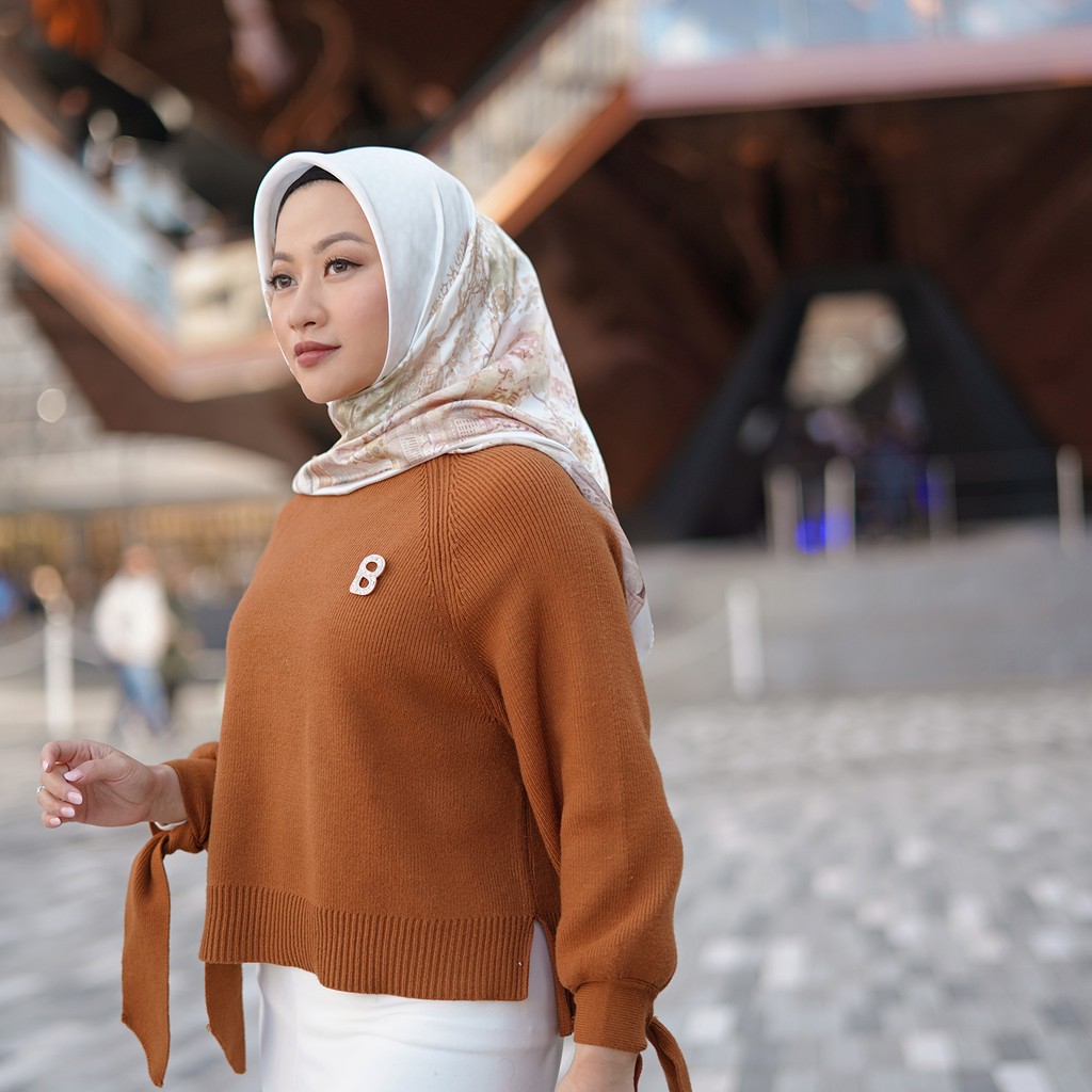 New York Reborn Vessel Satin Square