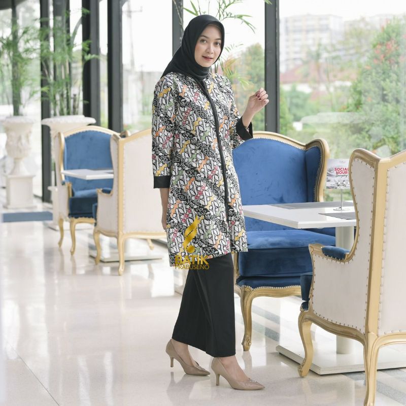 Batik Prabuseno Katun Cap Tunik Wanita Motif Jasmin Kancing Kutubaru Busui Friendly