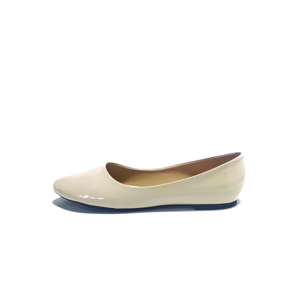 Workswell Sepatu Flat Wanita Basic Ujung Lancip Kode 3697 Creme Glosi