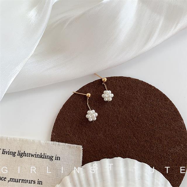 Gaya dingin mutiara anting-anting untuk Wanita Baru Fashion Net Merah sederhana anggun kecil dan pen