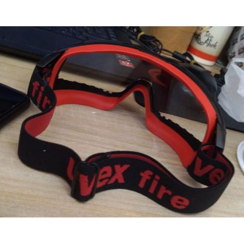 Safety google uvex merah