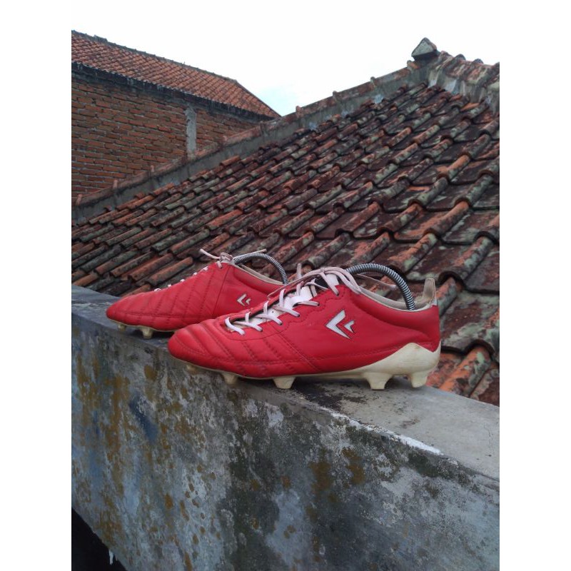 sepatu bola sevspo kempo k-lea custom merah putih