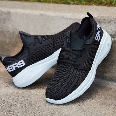 ALISE SKECHERS KIDS GO RUN FAST VALOR BLACK - 31 SA034