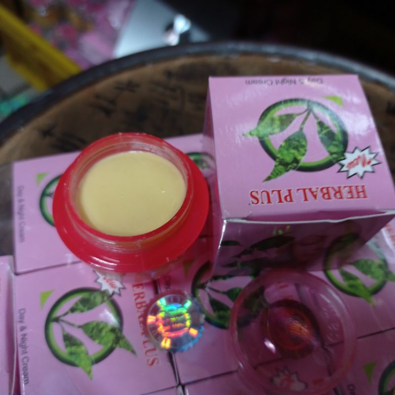 LUSINAN 12 PCS CREAM HERBAL HOLO TIGA ORIGINAL SIANG MALAM