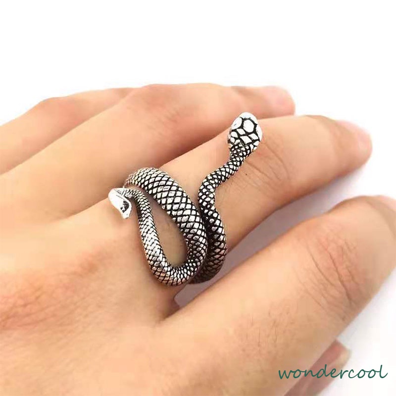 Cincin Pria / Wanita Desain Ular Adjustable Gaya Punk Untuk Pesta / Hadiah-Won