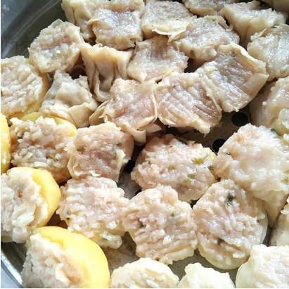 

50 Pcs - Dimsum Siomay Tenggiri 100% ASLI Halal + Bumbu kacang ( premium) - DimsumEnak99