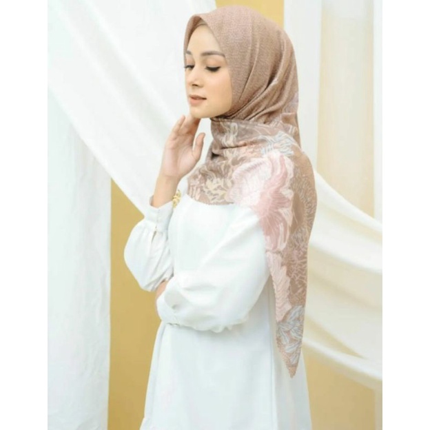 Preloved Kana scarf in burnt sugar by Wearing klamby PL WK