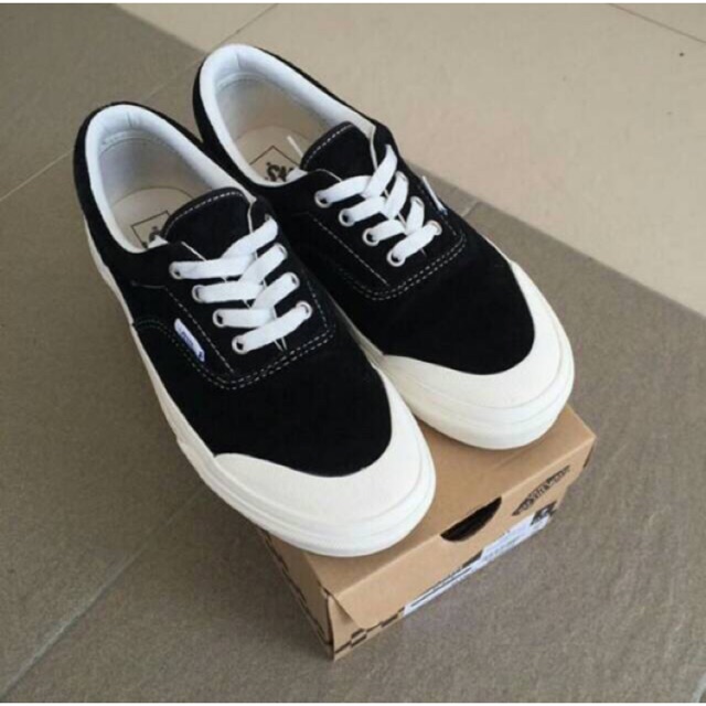 vans era halfmoon
