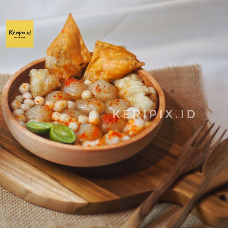 

Baso Aci Lemak Toping Pangsit | Keripix.id