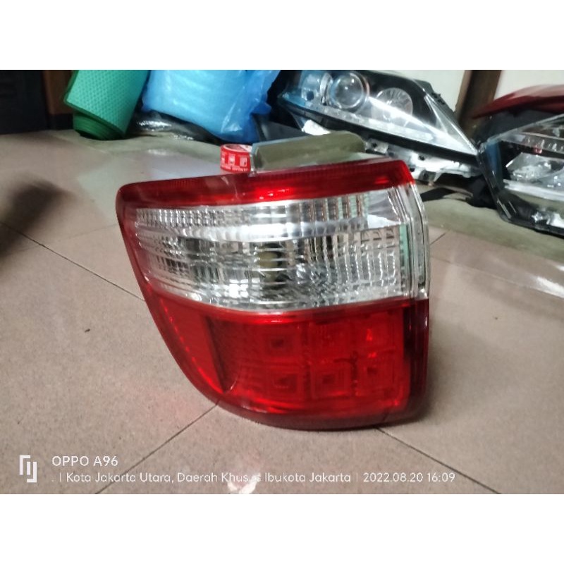 Stoplamp Toyota Fortuner 2010
