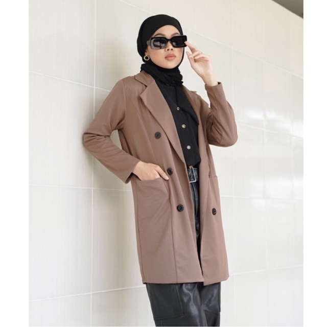 Lyla Blazer