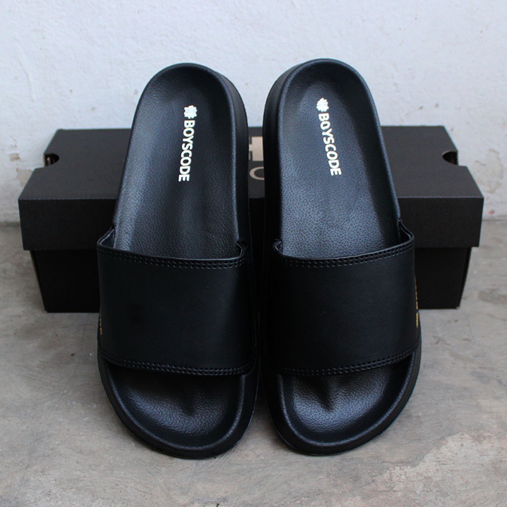 Sandal Slip On Pria Distro Terbaru Boyscode Side Font Hitam Gold / Sandal Slop Pria / Sandal Slide Pria