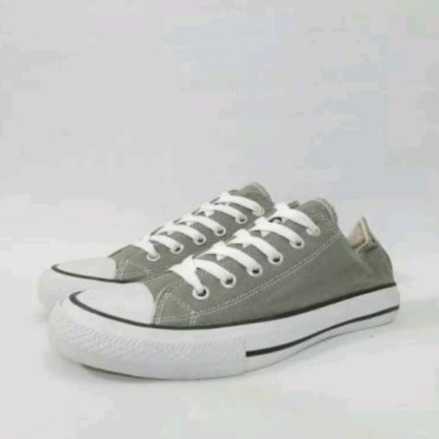Sepati converse abu abu