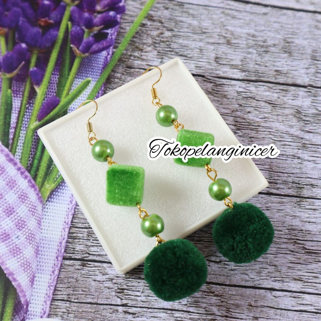 Anting Korea Fashion Mutiara Dadu Pompom (MUDAPOM) Giwang-Kerabu by Tokopelanginicer