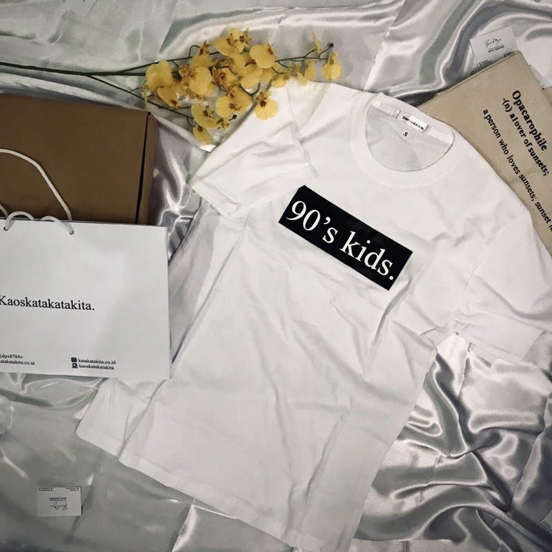 READY STOCK Kaos kata kata keren ‘90’s kids.’