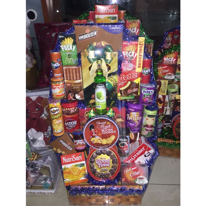 

Christmas - Parcel Snacks Premium Lebaran/Imlek/Natal/Tahun Baru