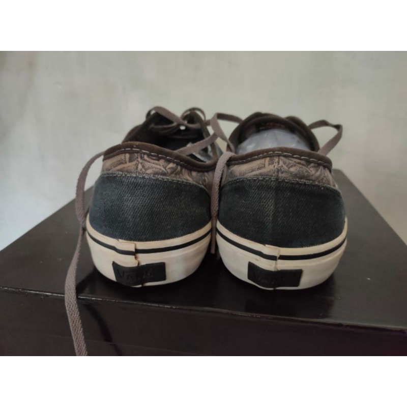 Vans Authentic S x Mr Cartoon