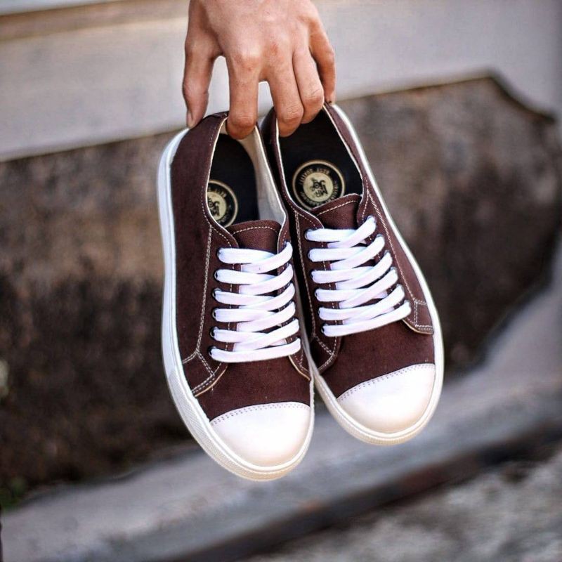 CLASS BROWN |WOLF x JOE| Sepatu Casual Sneakers Pria Kasual Kuliah Kerja Kulit Kanvas