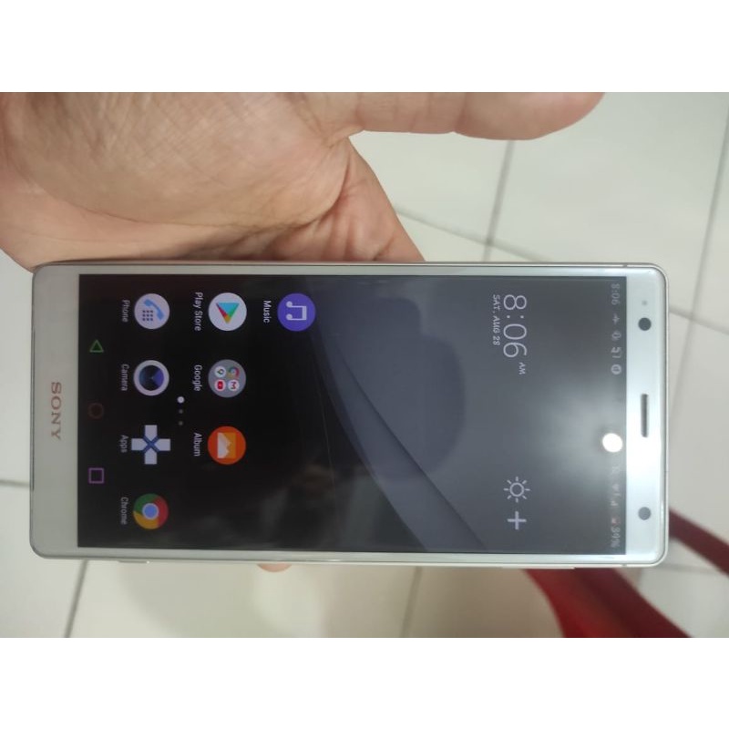 Sony Xperia XZ2 second