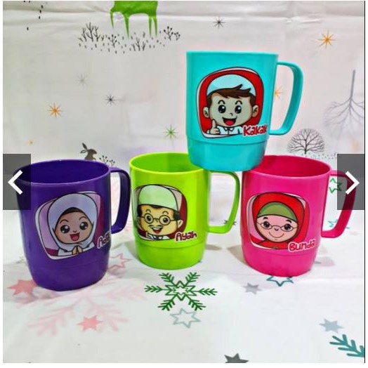 Mug Family Set 4pcs Gelas Karakter Cangkir Unik Isi 4 Pcs Gelas