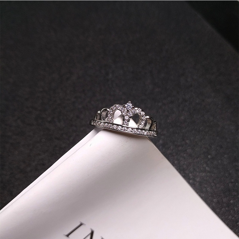 Cincin Titanium Kristal Berlian Mahkota Perak Fashion Wanita Pernikahan Rings