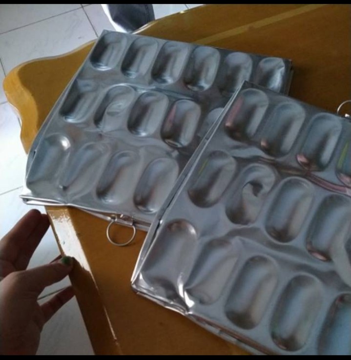 Loyang Kue Lidah Kucing Kecil 18