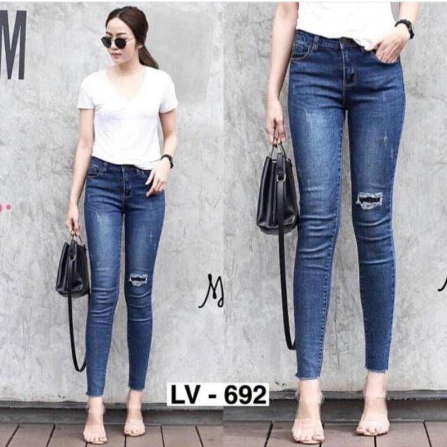 lv 692 jeans