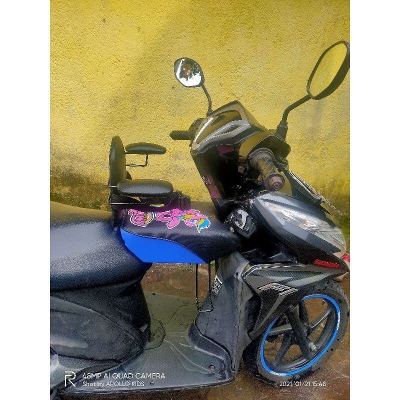 pijakan kaki untuk boncengan anak motor
