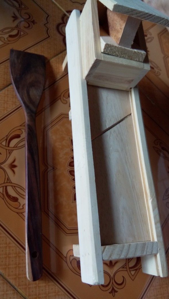 Pengiris Bawang Pemotong Bawang & Parutan Singkong Pisau Bisa Diganti