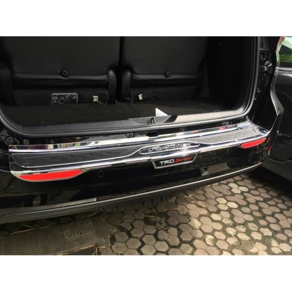 Sill Plate Belakang Fortuner 2016