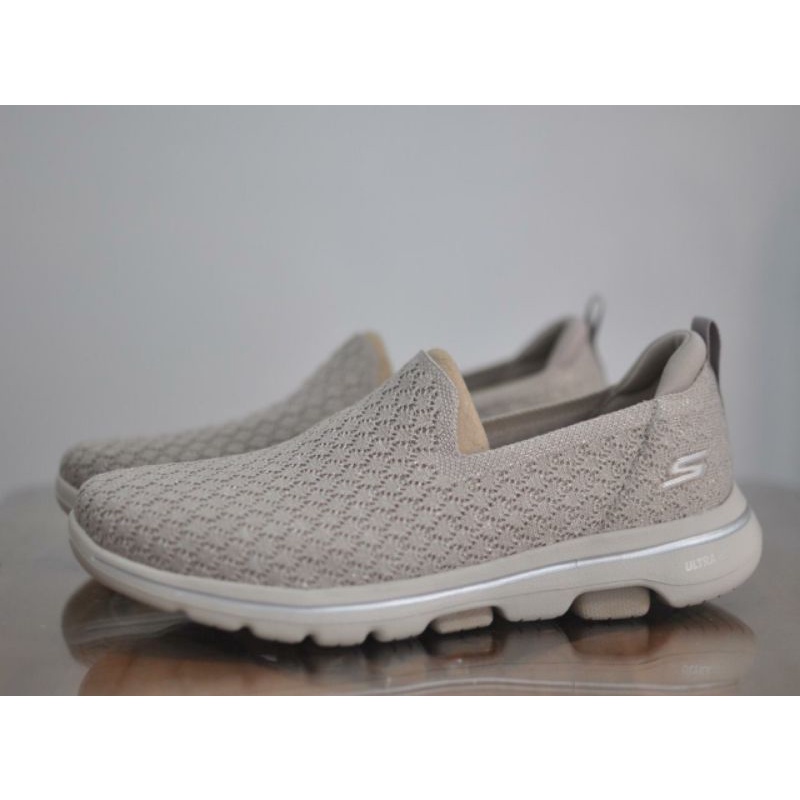 Skechers Go Walk 5-Brave warna Taupe