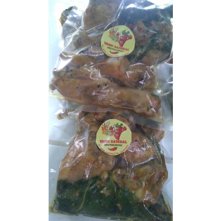 

AYAM BETUTU DAUN SINGKONG