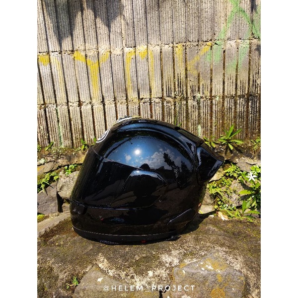 ala ala arai black glosy belum sama spoiler