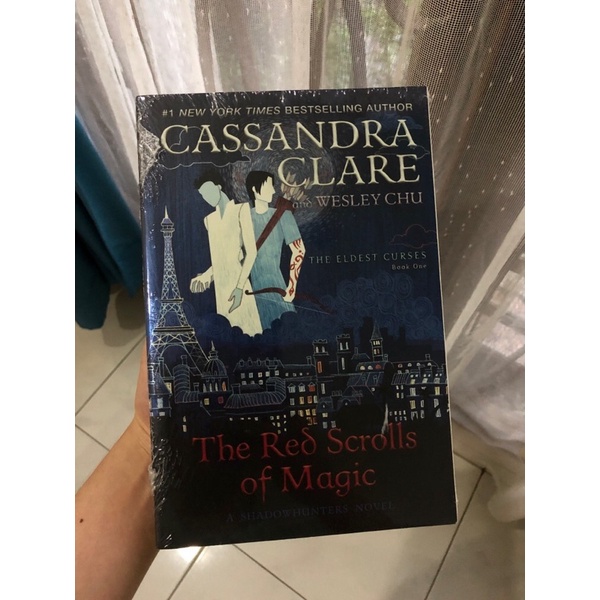 Red Scrolls of Magic - Cassandra Clare